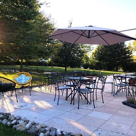 Hotel Villa Dei Carpini Одерцо Екстер'єр фото